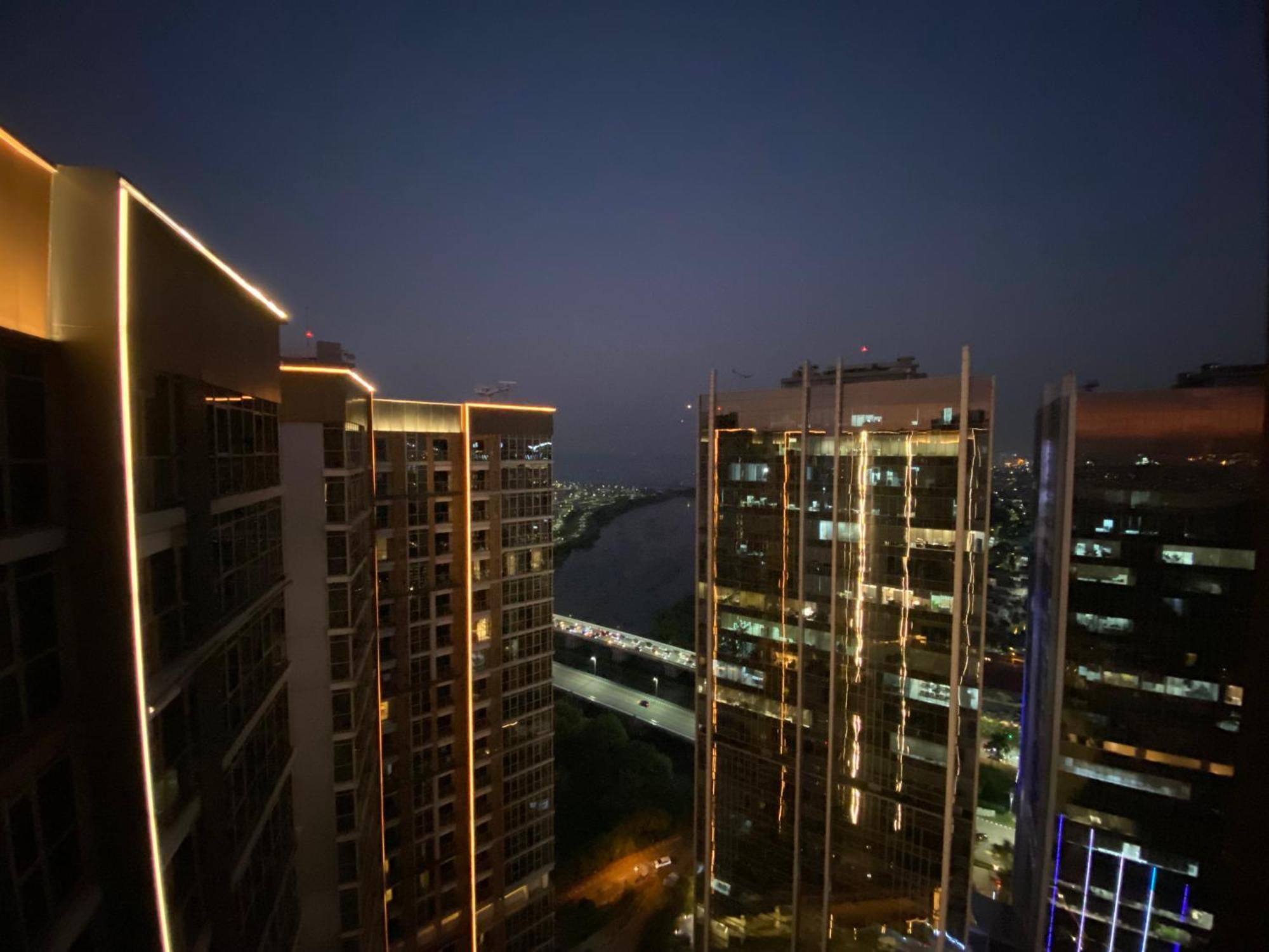 Comfort And Luxury Private Room At Goldcoast Pik Jakarta Phòng bức ảnh